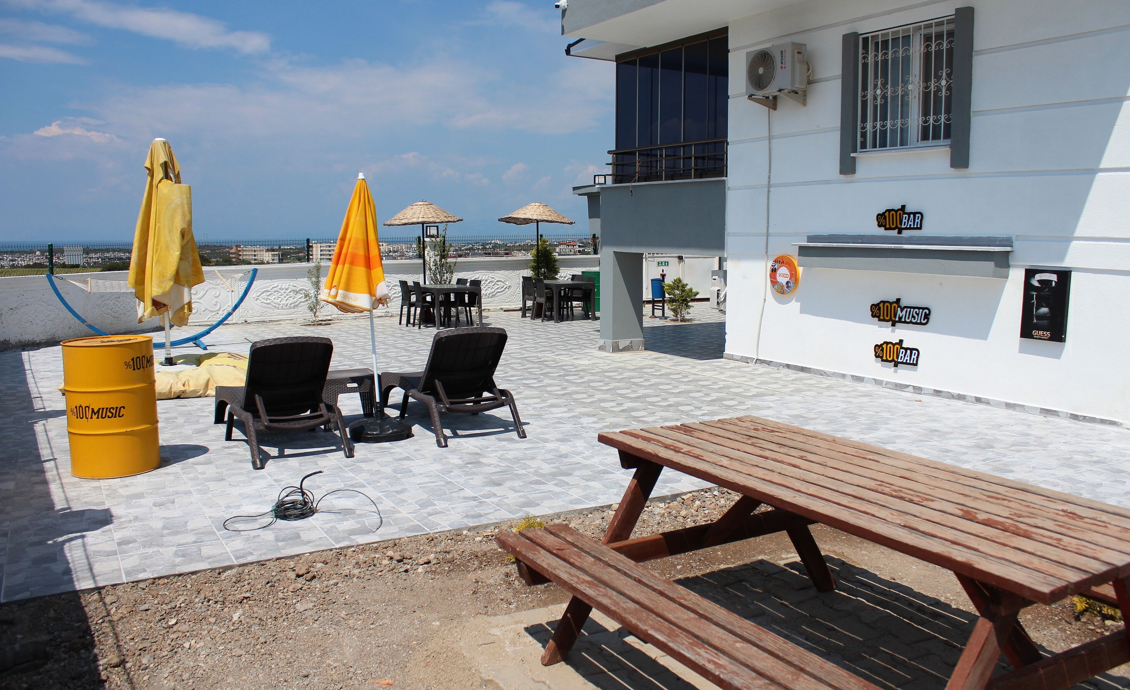 Mavi Restaurant & Apartments 3