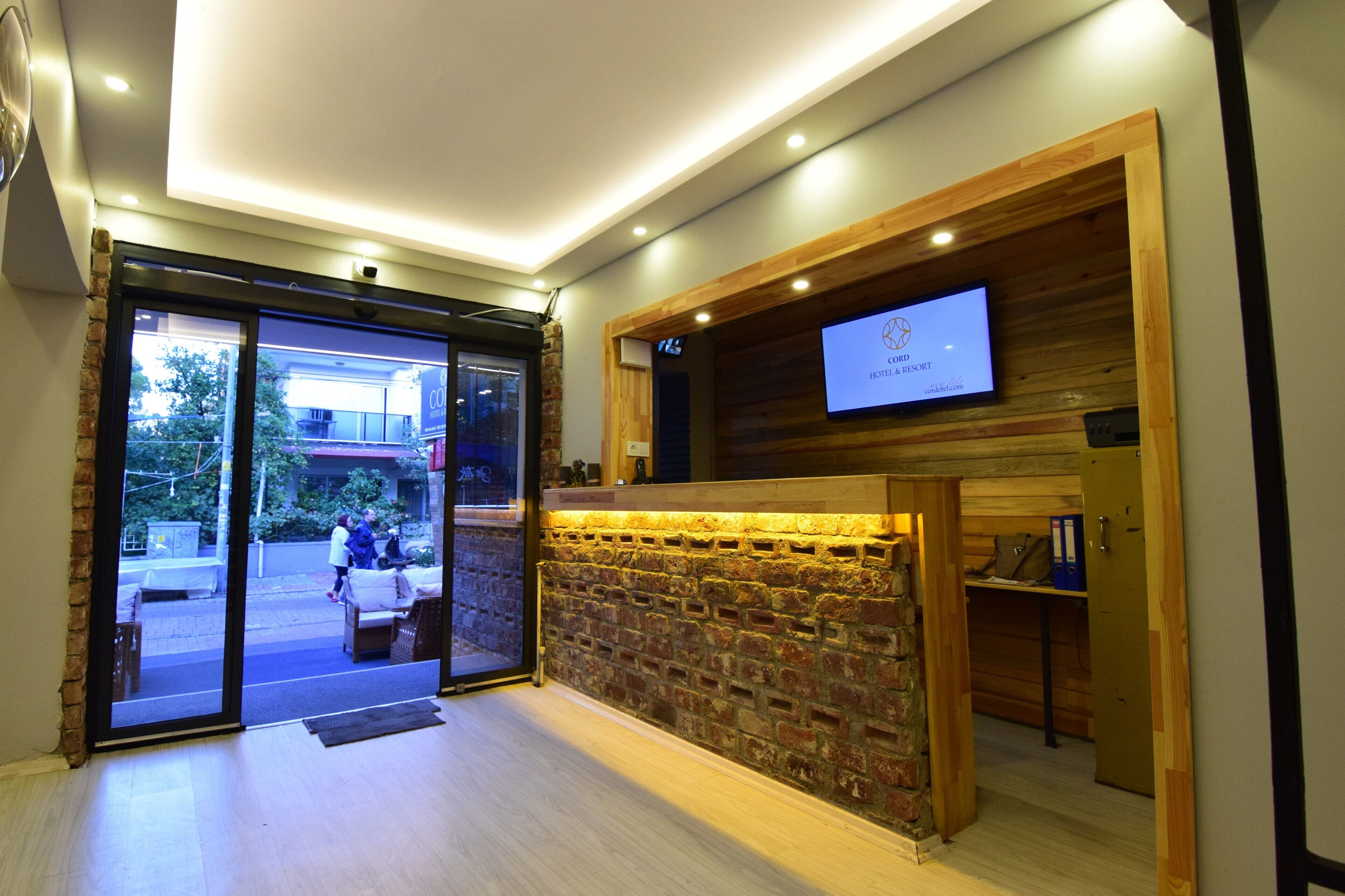 Cord Hotel & Resort