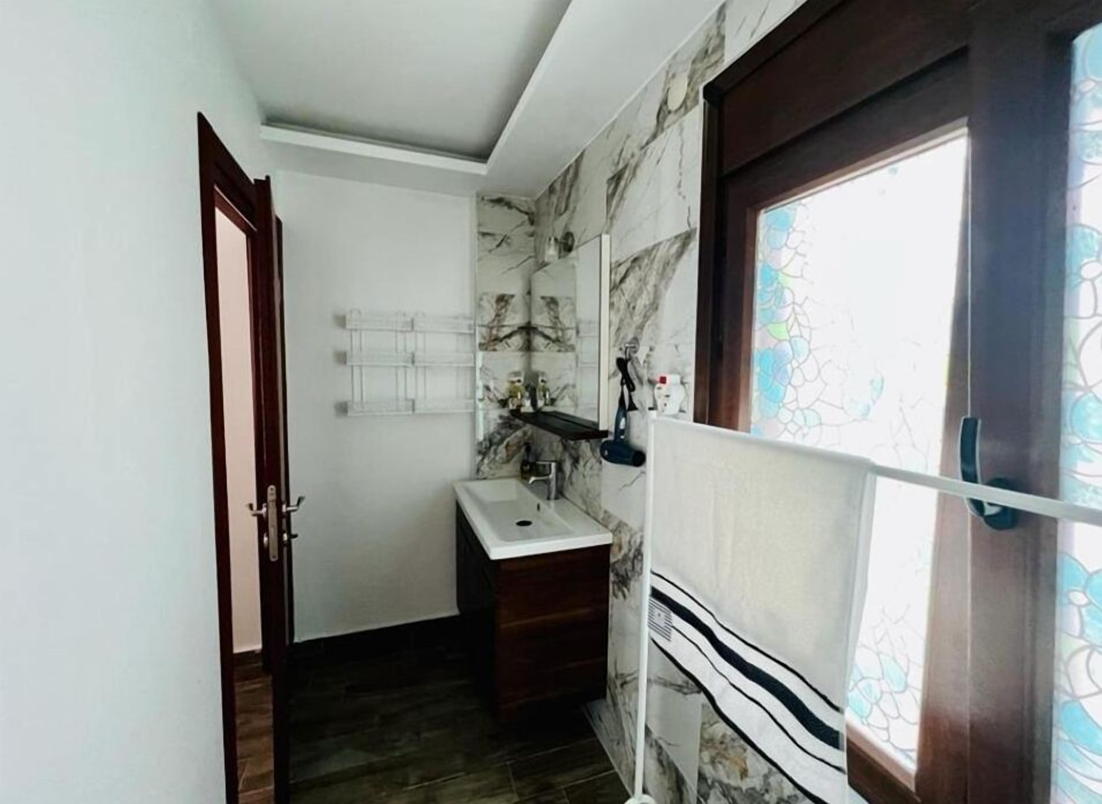 Ellawilla Suit House