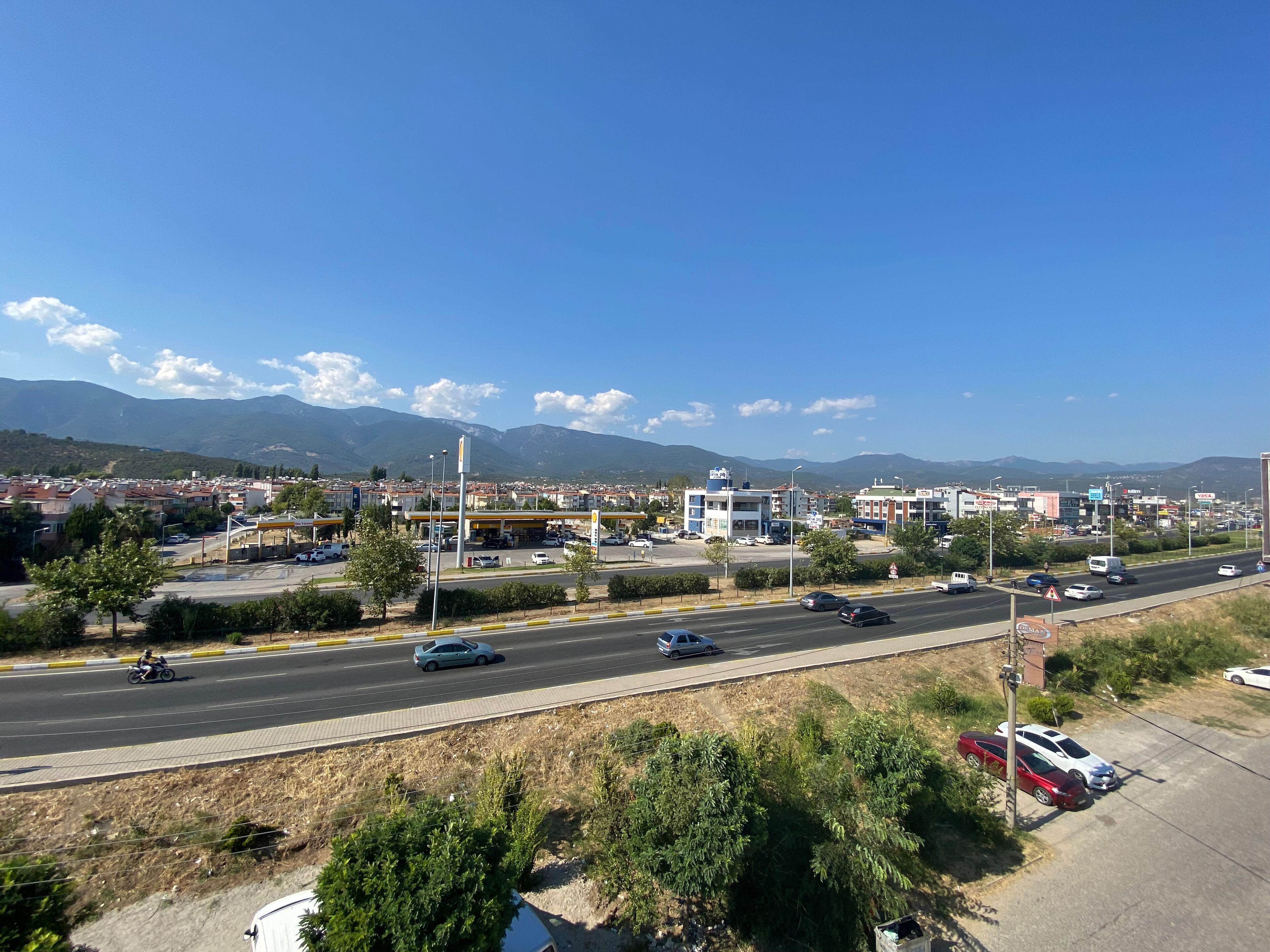 Lopera Deluxe Hotel