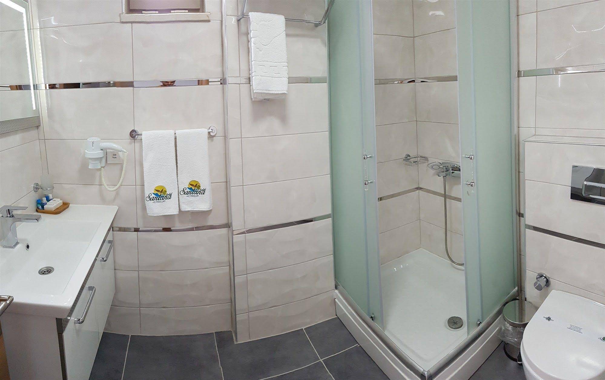 Santana Life Otel