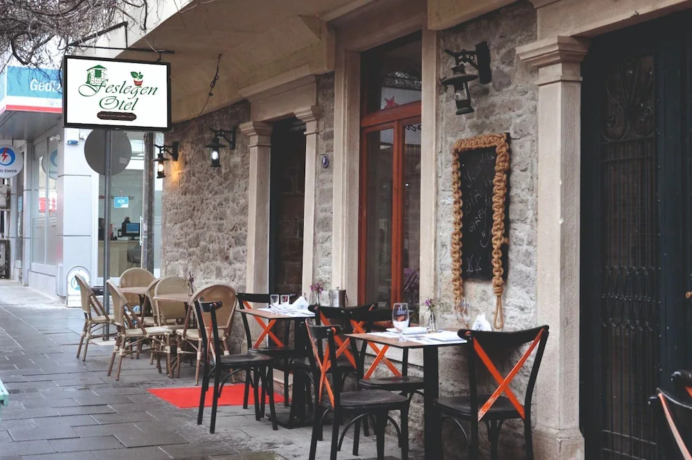 Feslegen Otel