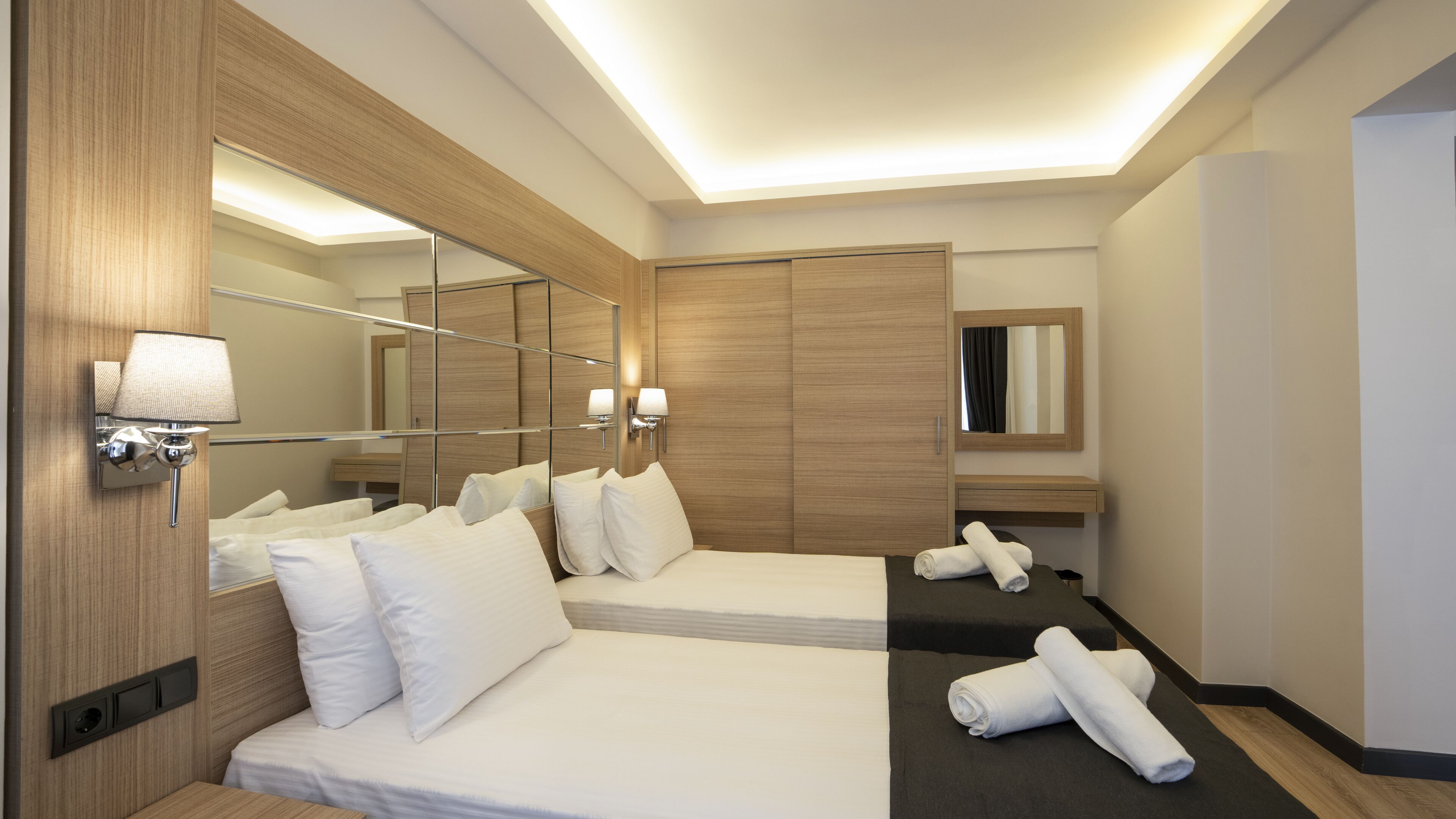 Alesta Seaside Residence