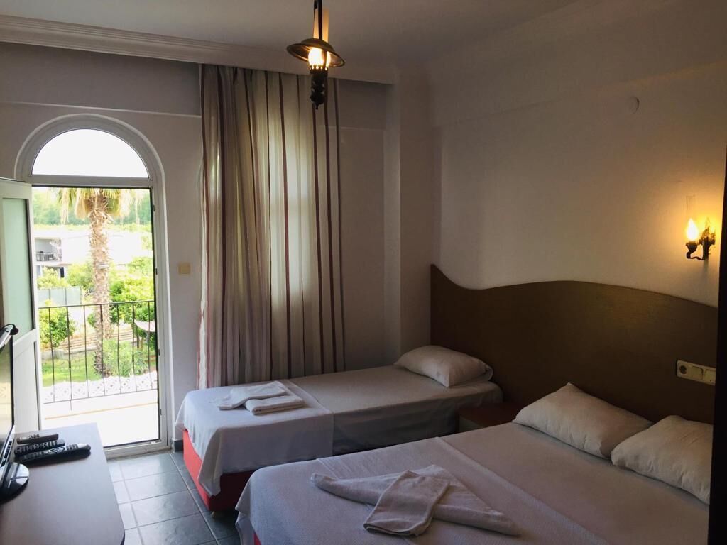 Alper Hotel