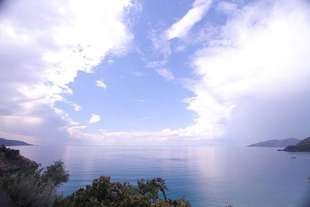 Beyaz Yunus Hotel
