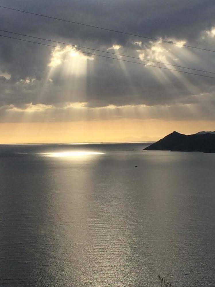 Chakra Beach Kabak