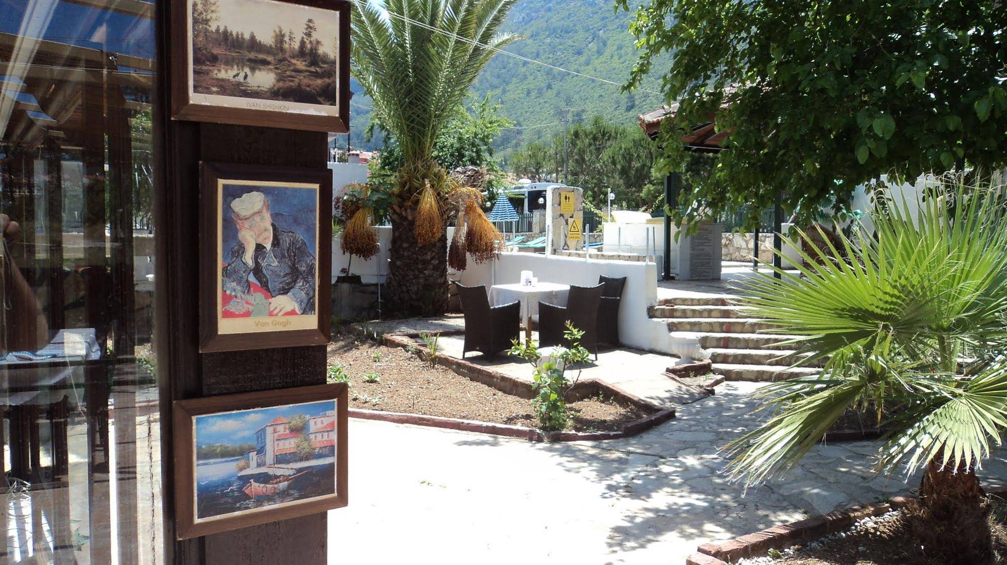 Club La Perla Hotel