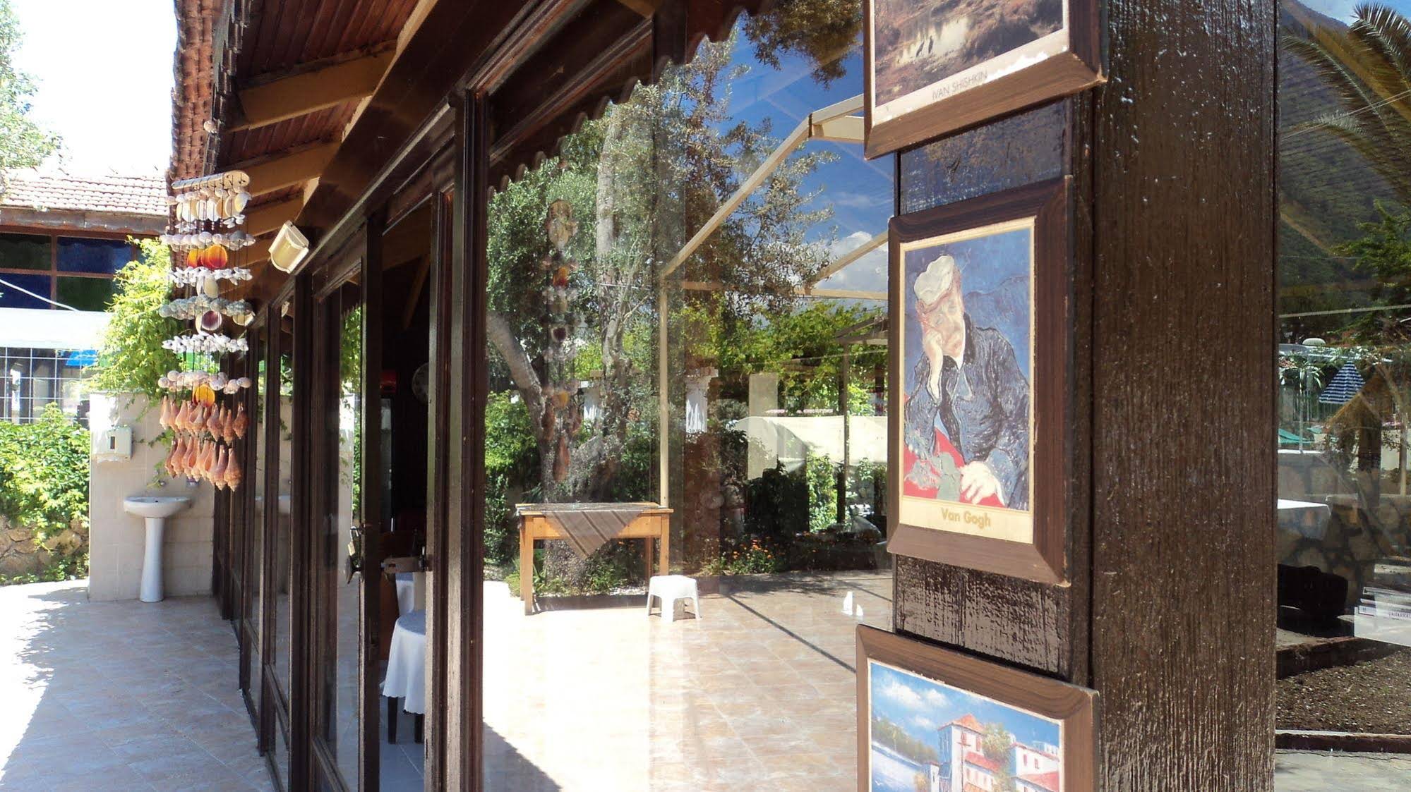 Club La Perla Hotel