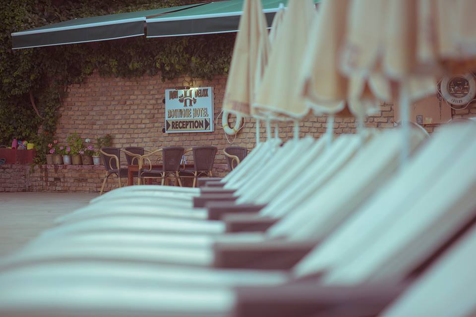 Han Deluxe Hotel & Suites