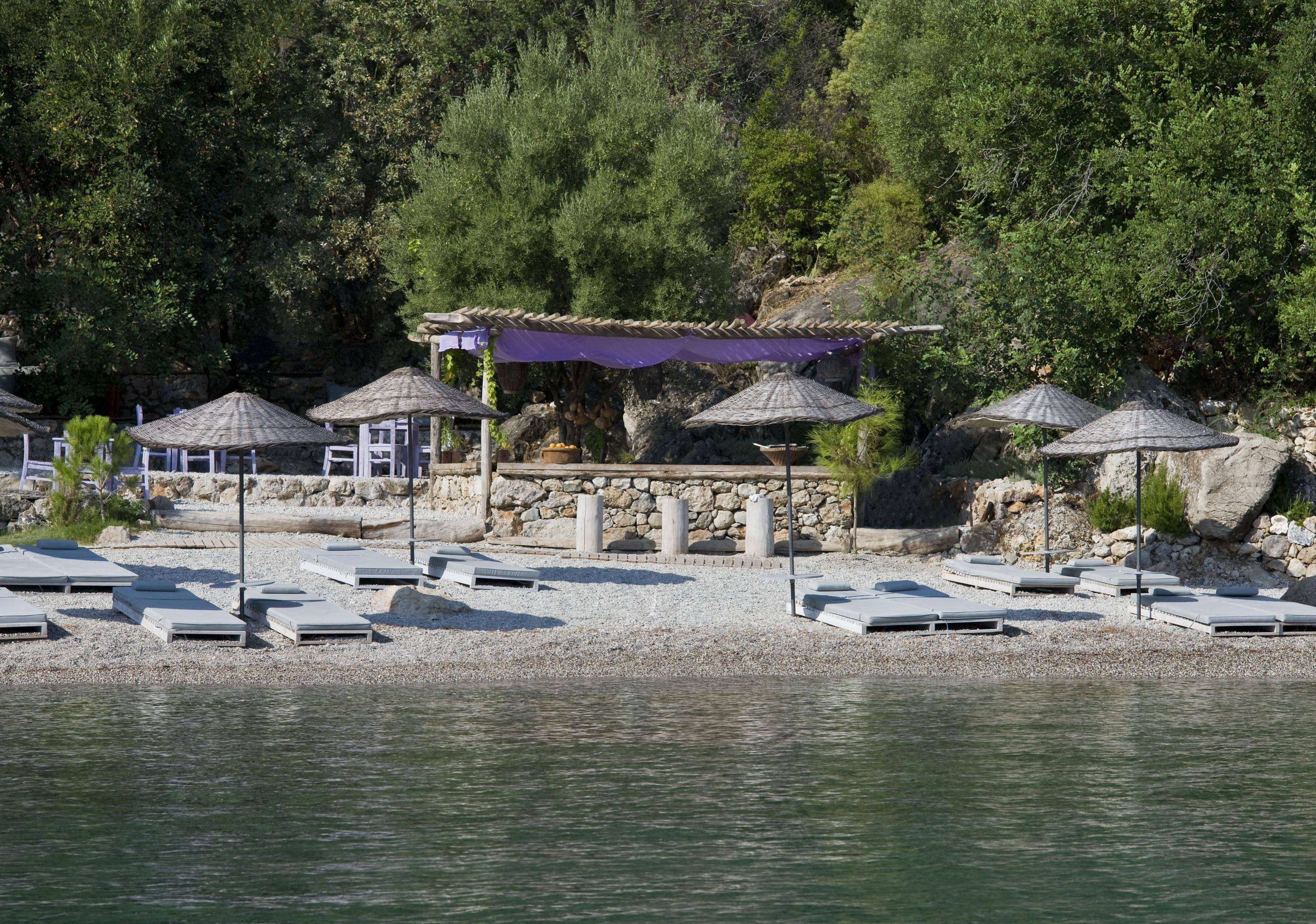 Hillside Beach Club