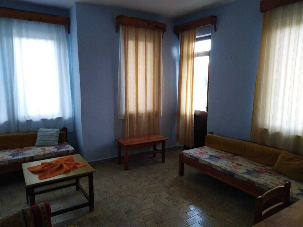 Hix Garden Apart Hotel