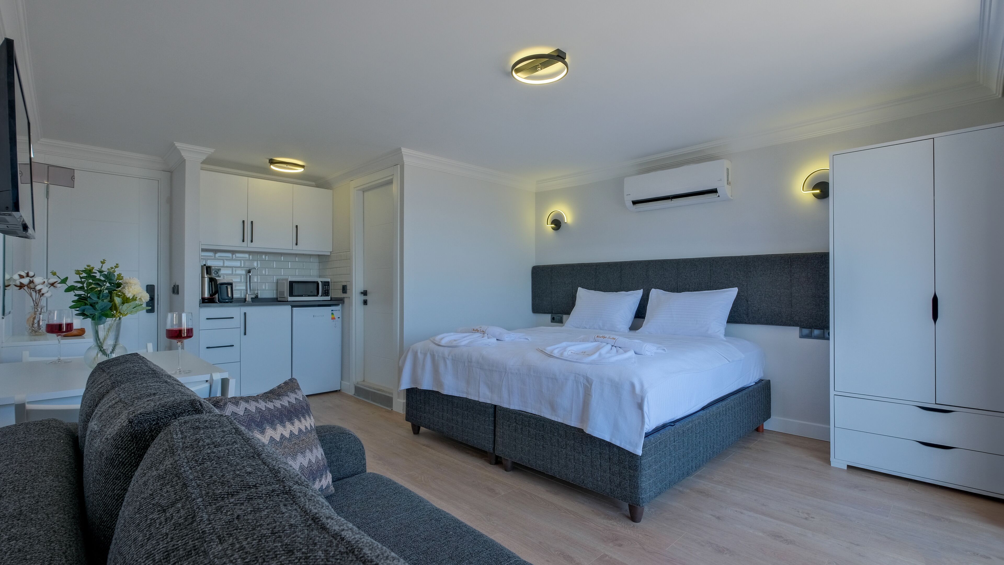 Miralya Suites