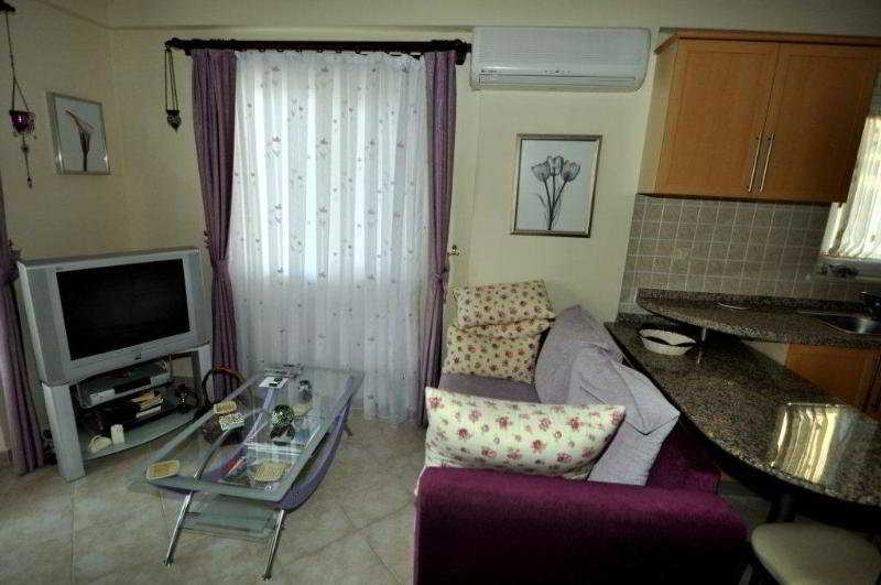Oasis Holiday Residence & Villas