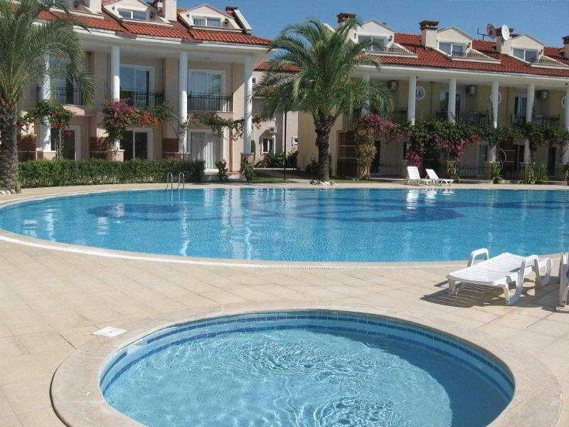Oasis Holiday Residence & Villas