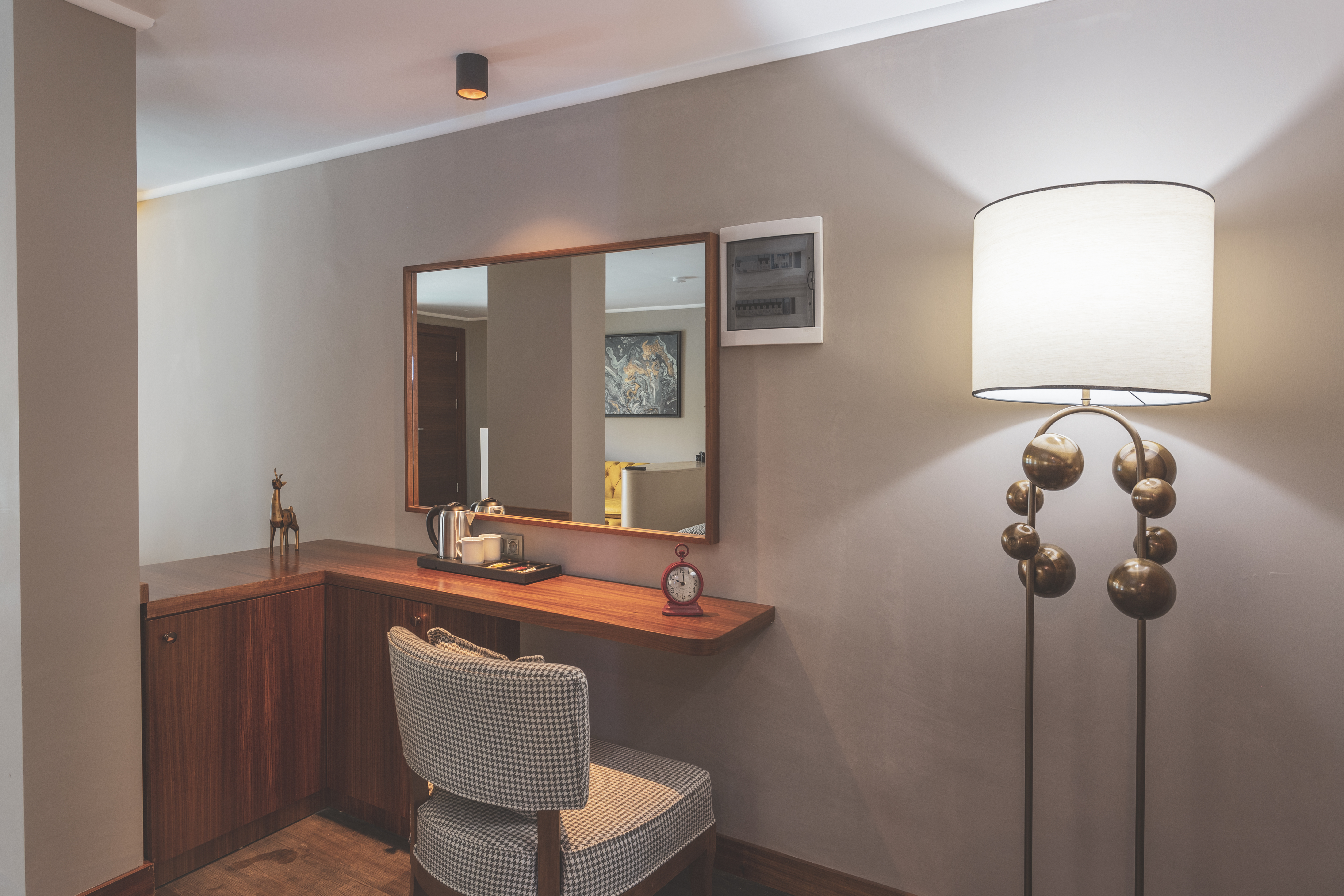 Orka Cove Hotel Penthouse & Suites