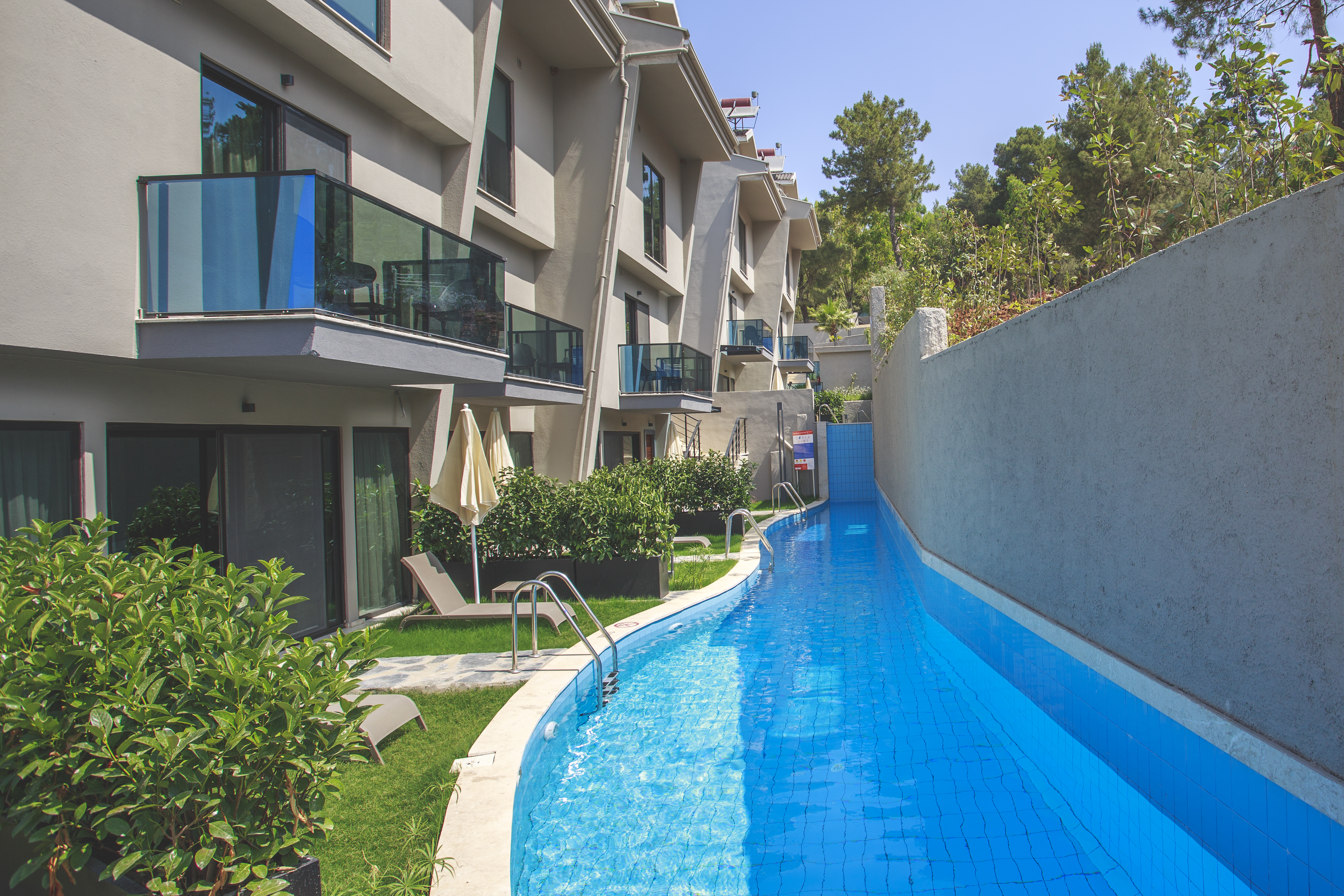 Orka Cove Hotel Penthouse & Suites