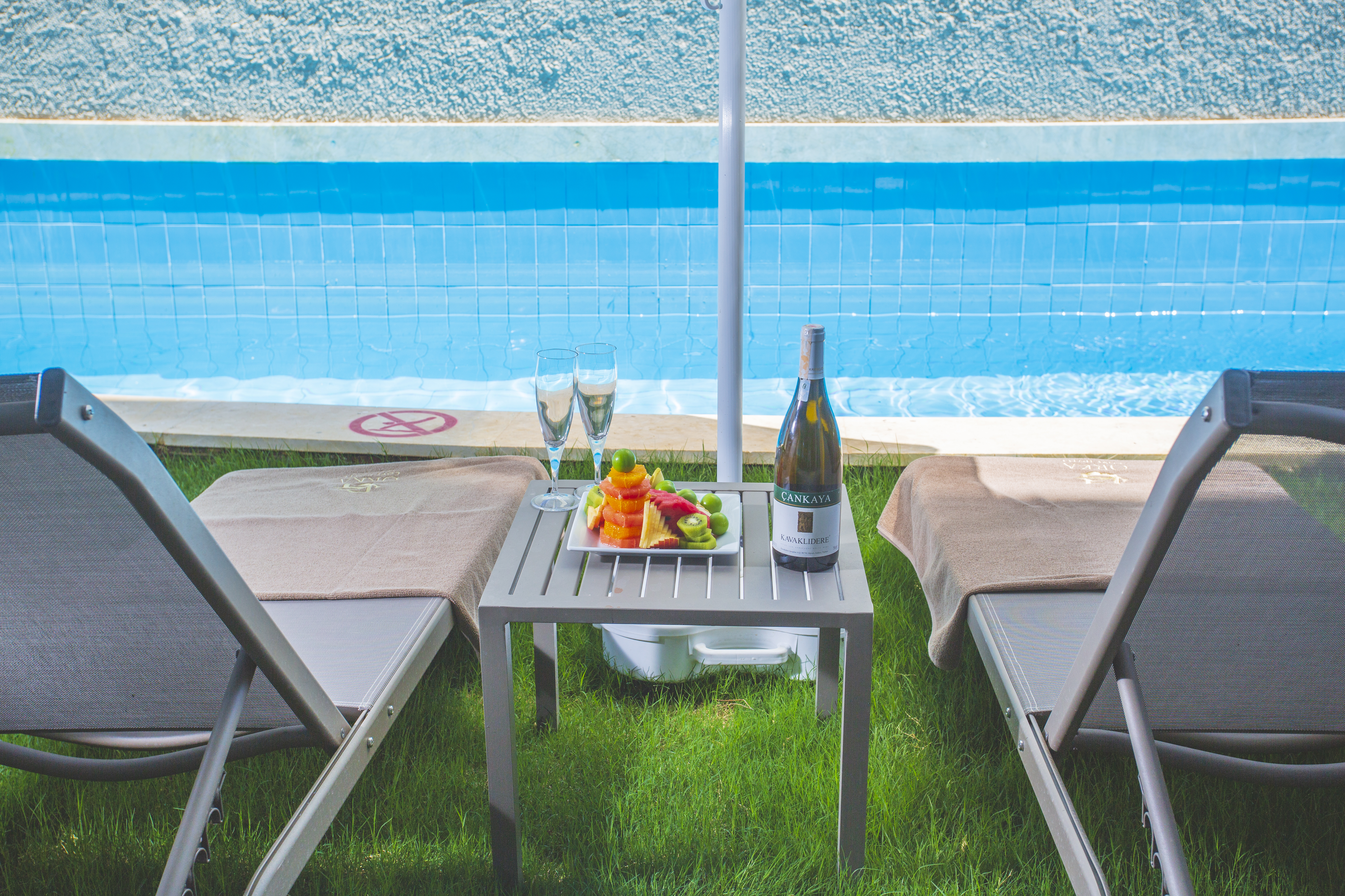 Orka Cove Hotel Penthouse & Suites