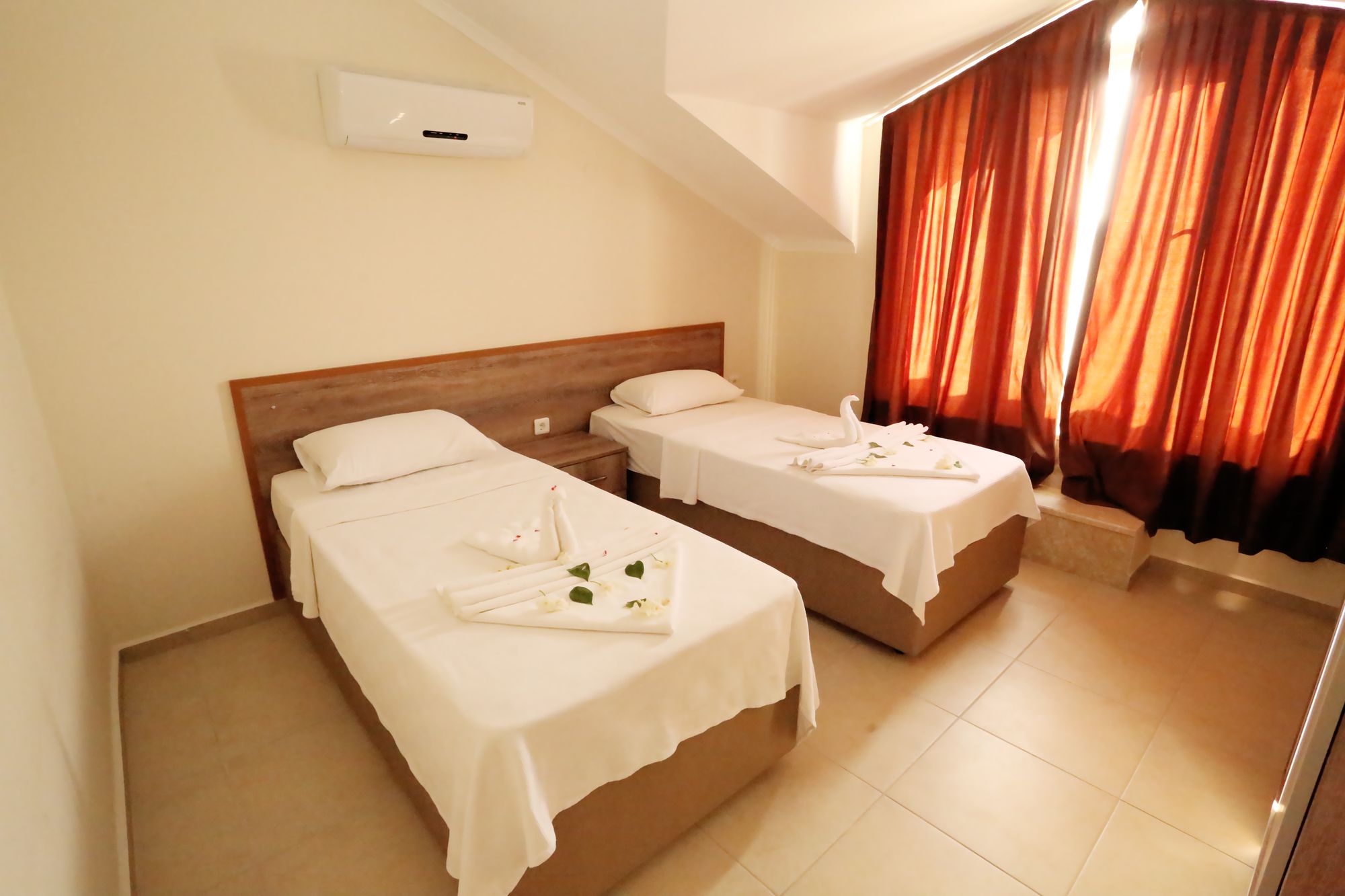 Orka Twin Villas