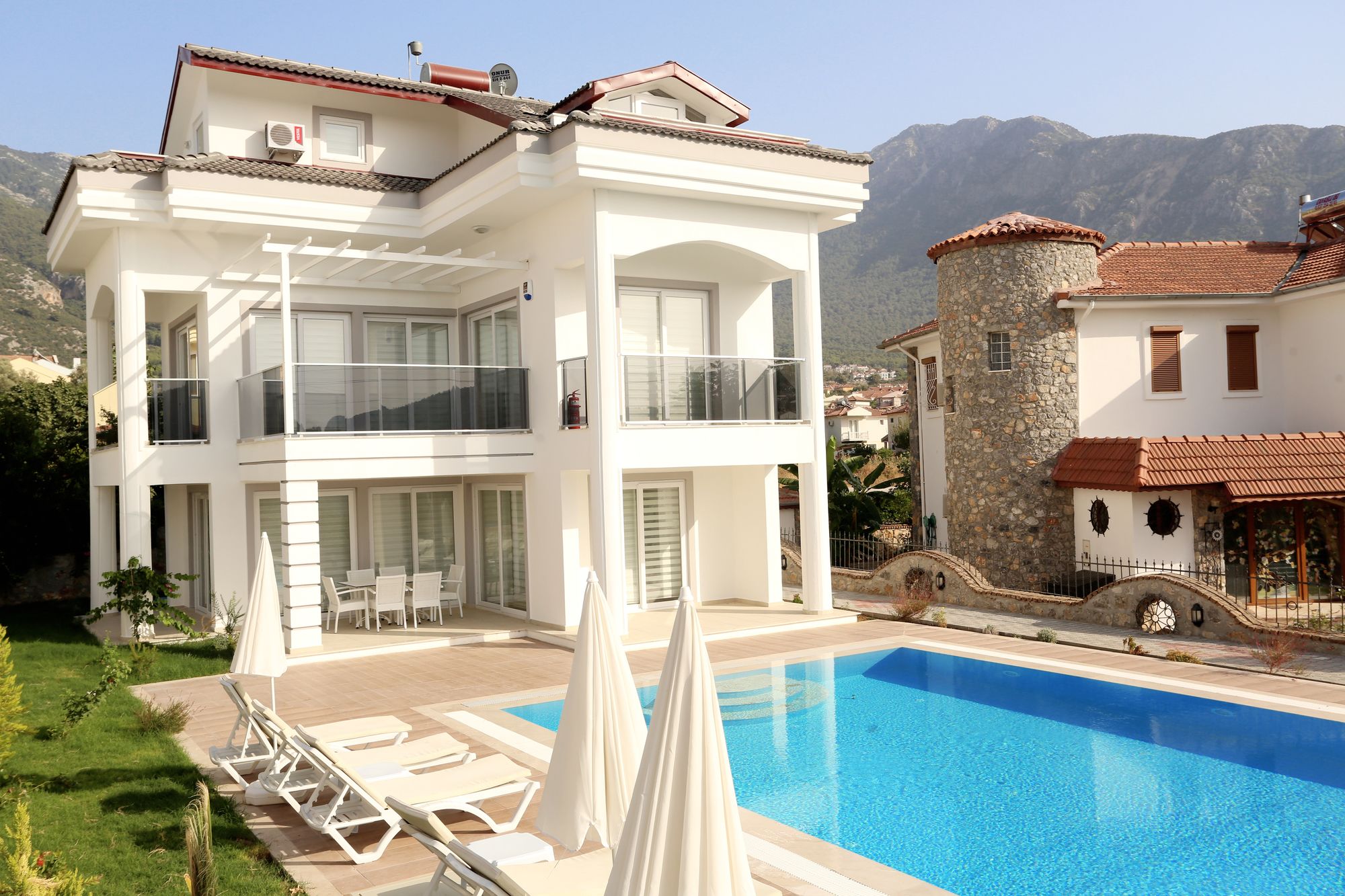 Orka Twin Villas