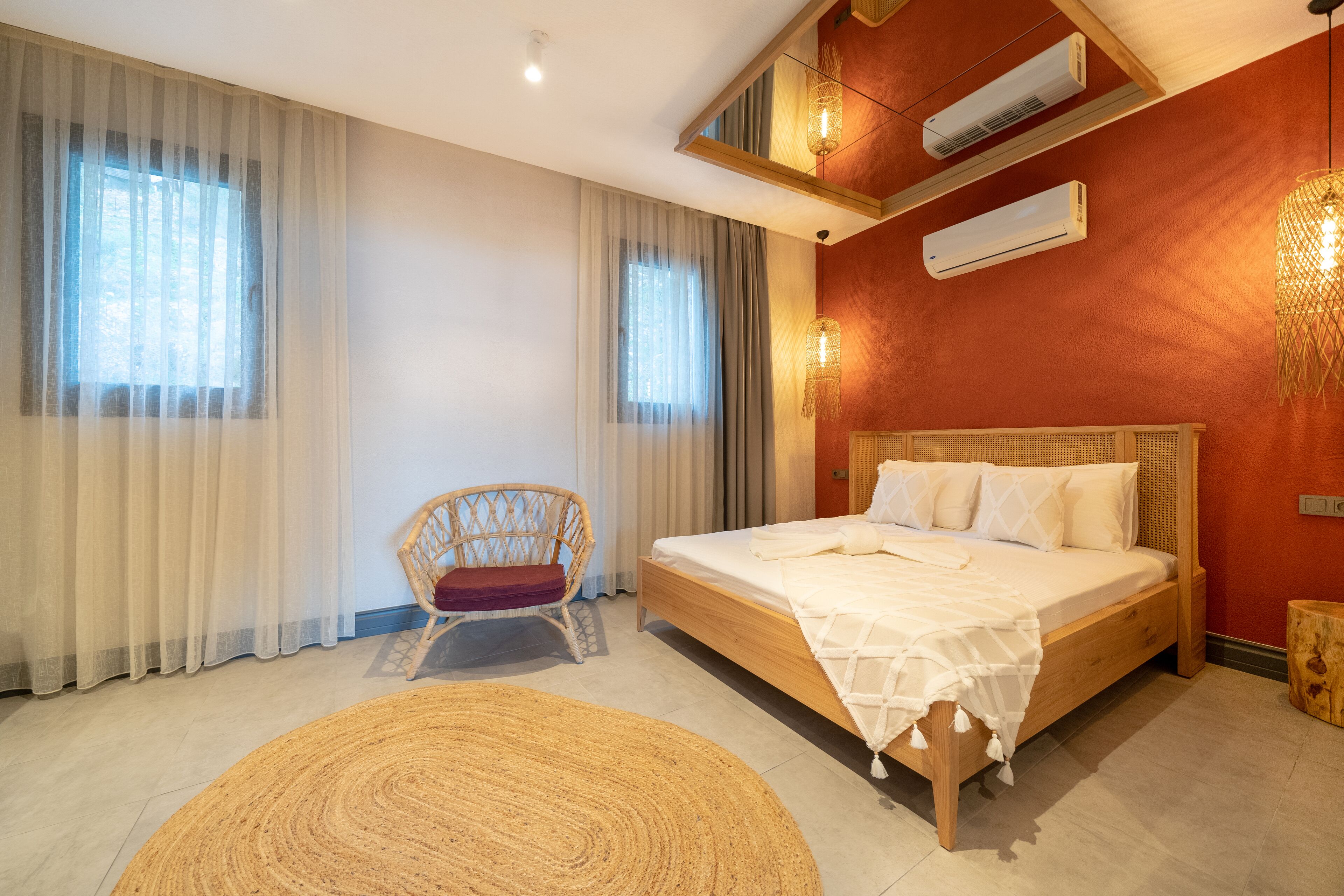 Reddoors Suites