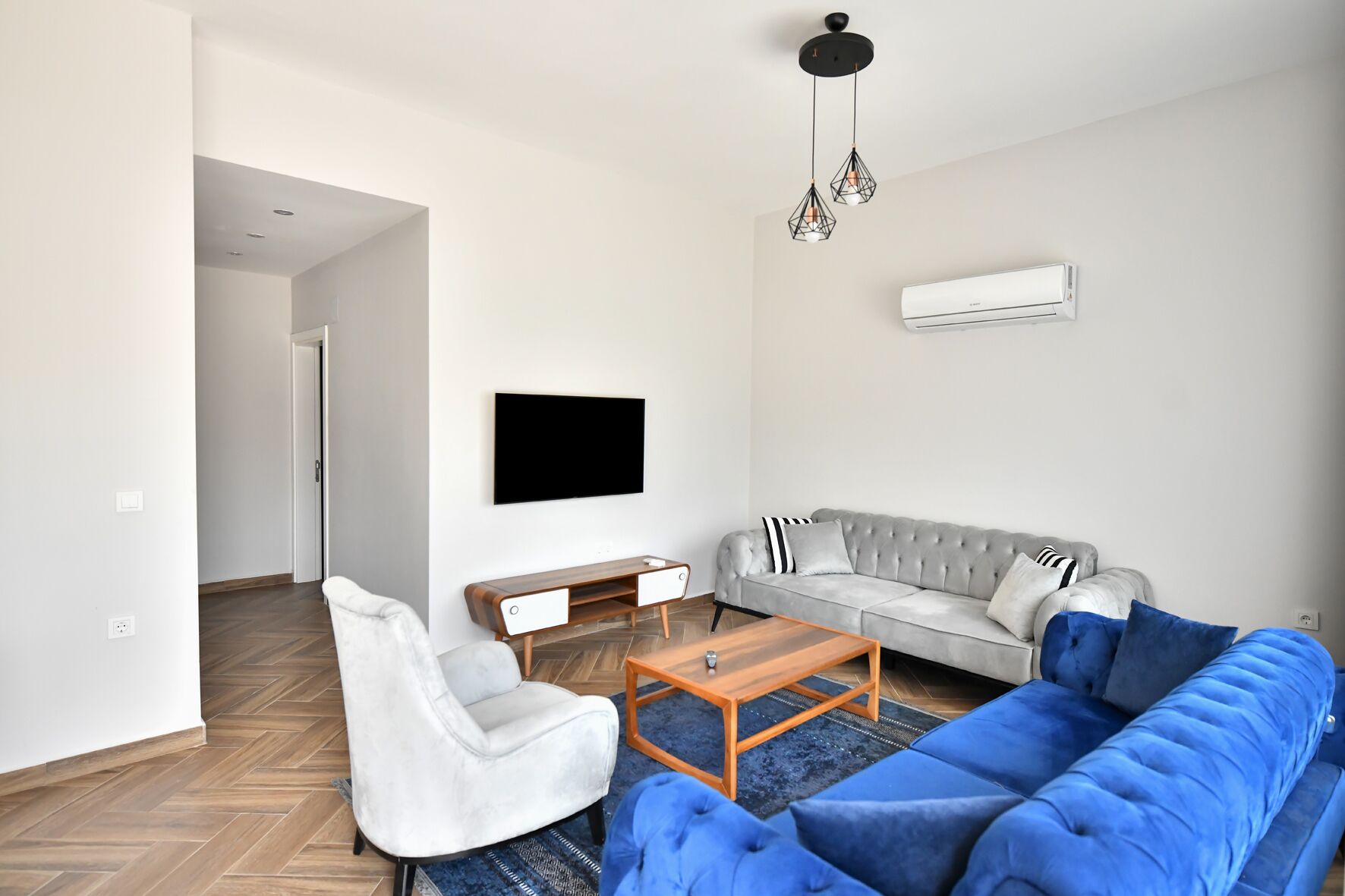 Red Moon Suites