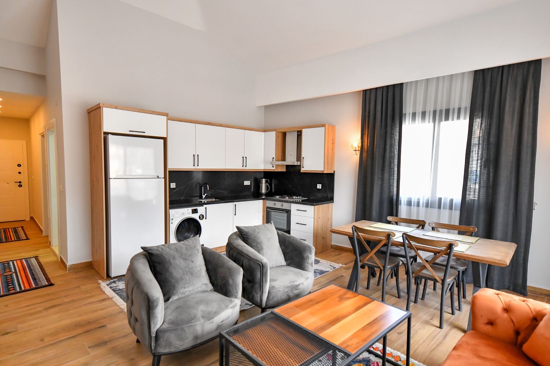 Red Moon Suites