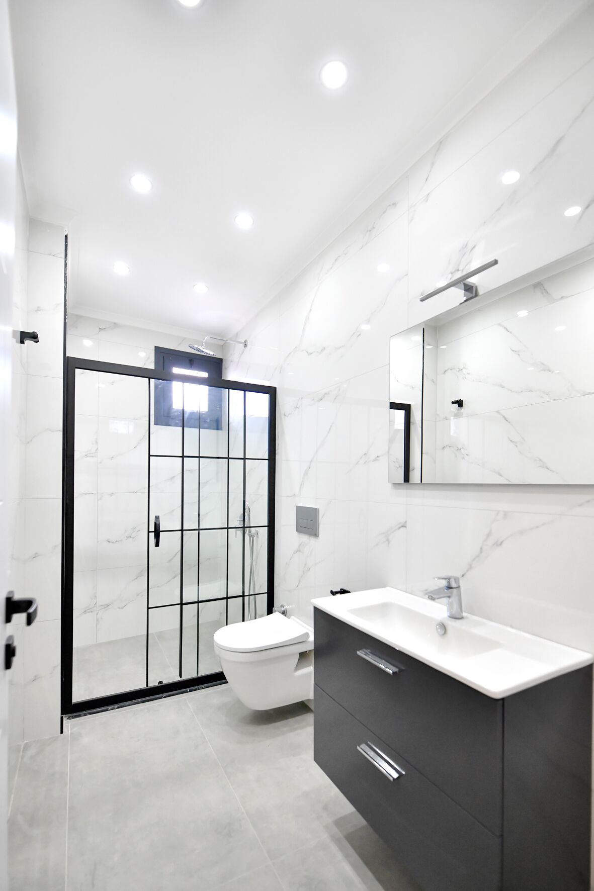 Red Moon Suites