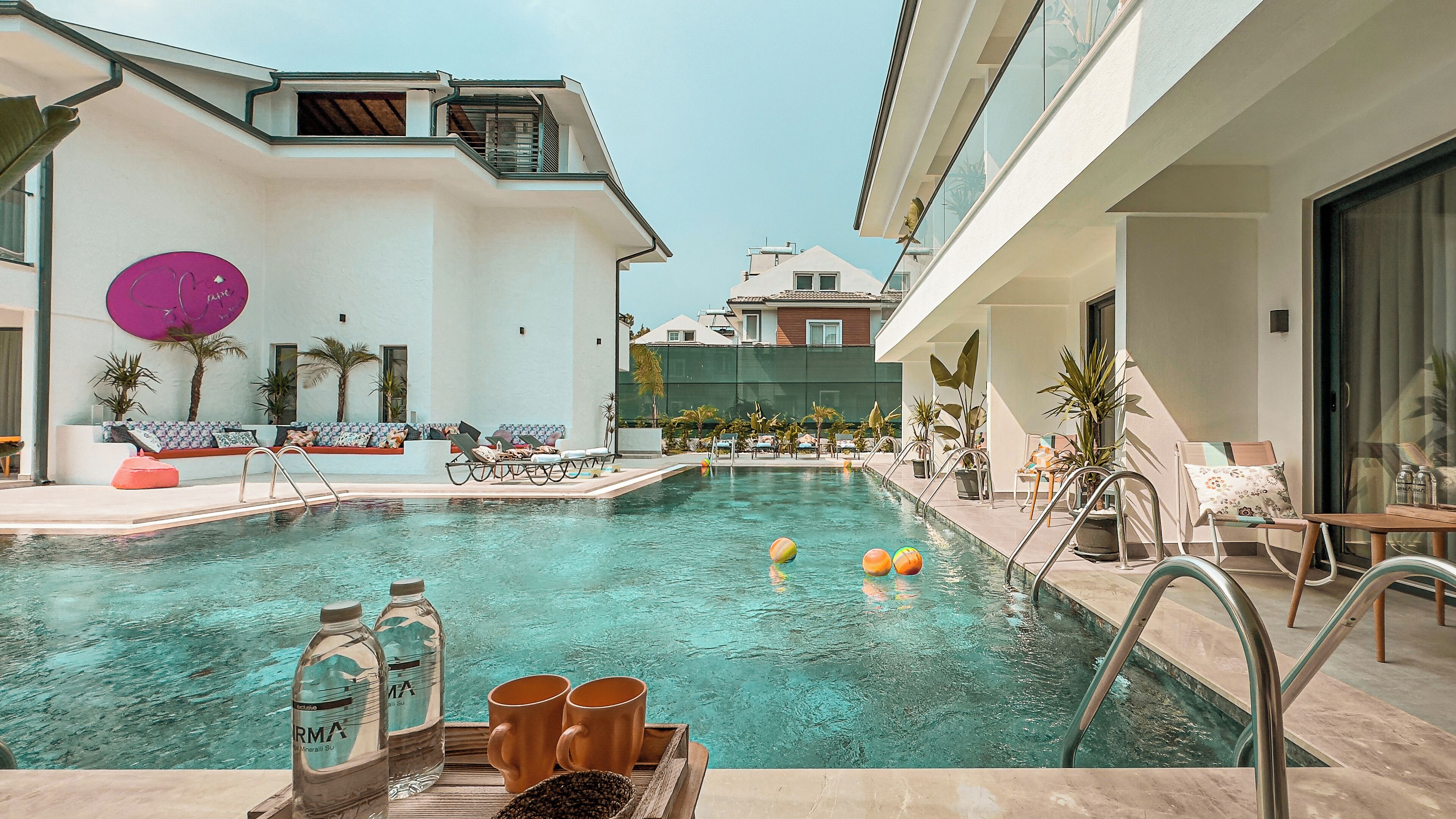 S-Cape Hotel