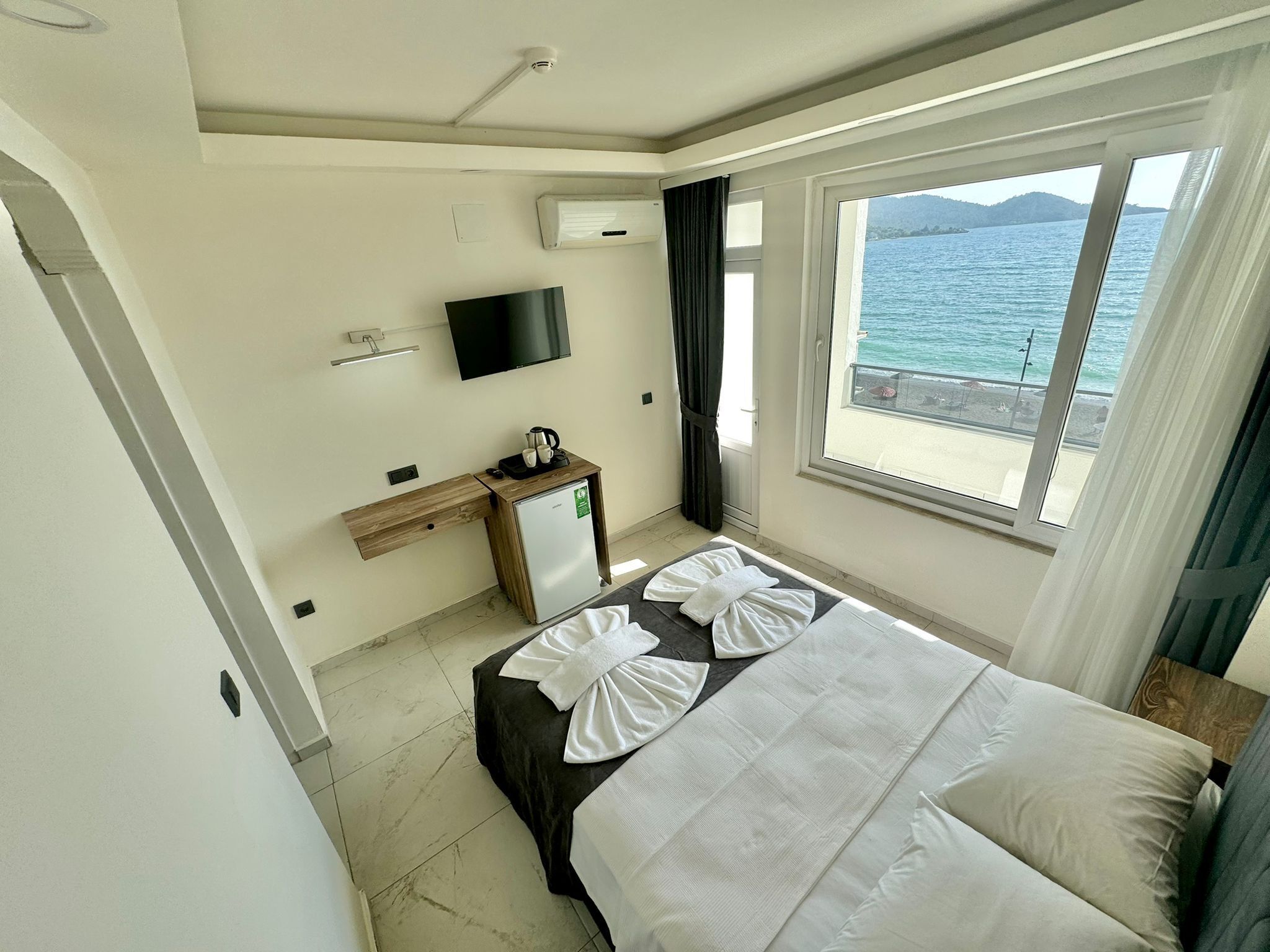 Sea Door Hotel