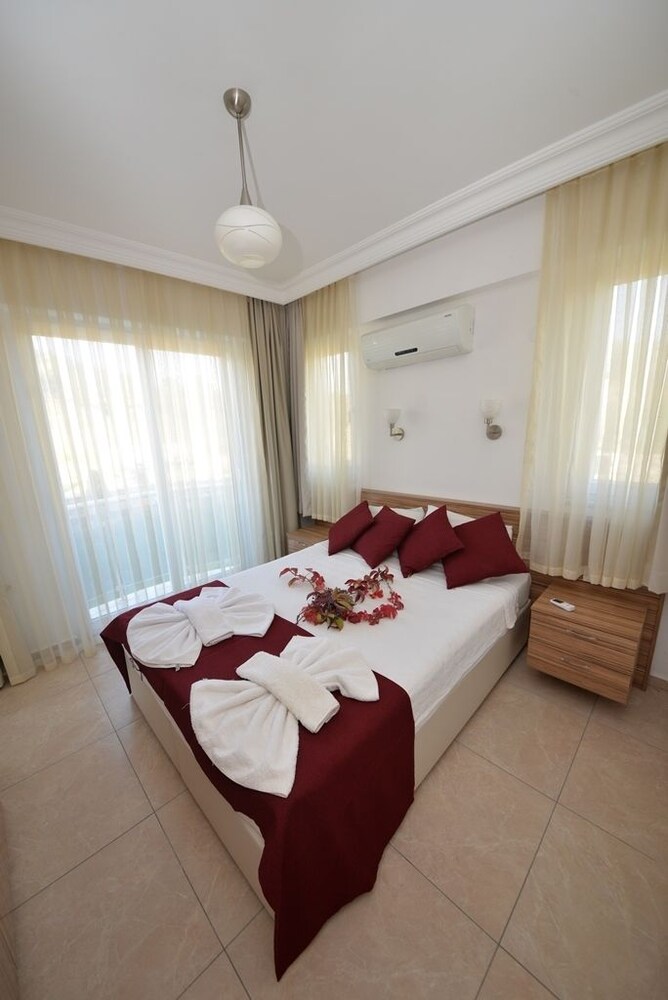 Sea Heaven Legend Apartments