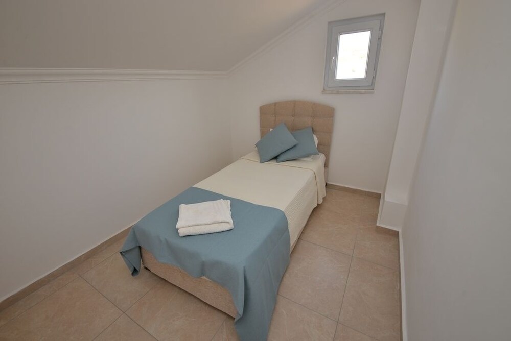 Sea Heaven Legend Apartments