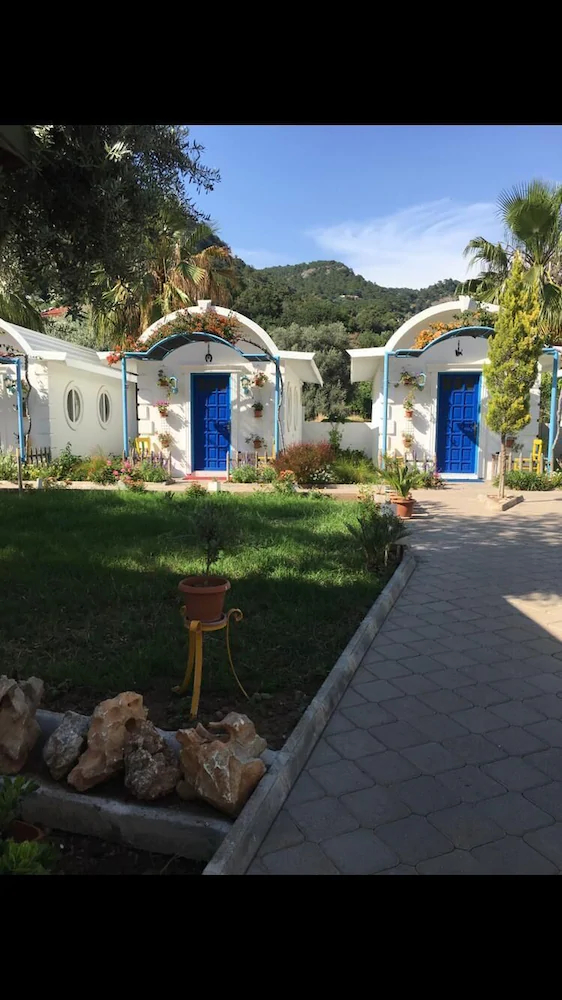 Sunmed Lodge