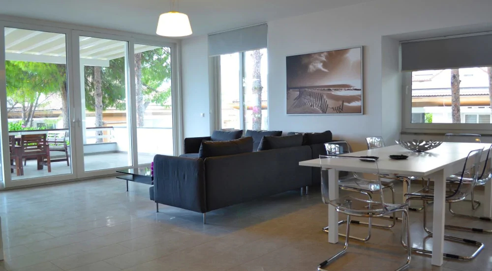 Topaz Apartment