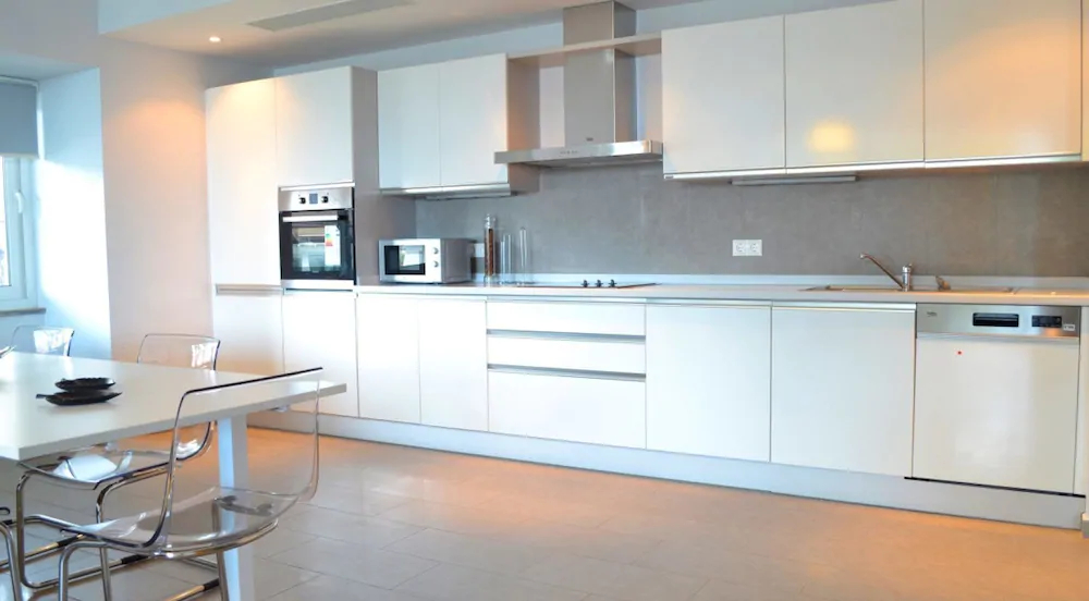 Topaz Apartment