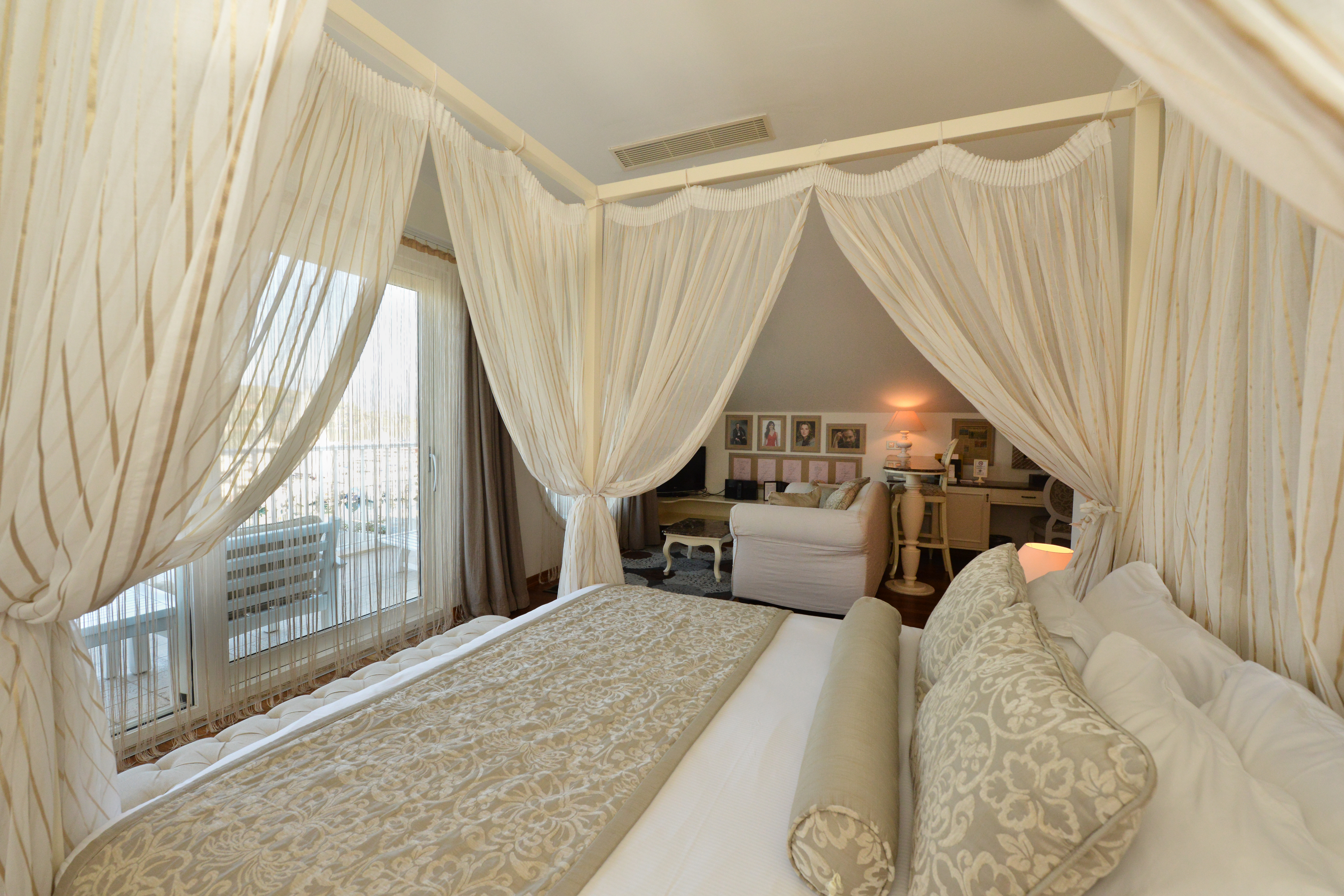 Yacht Classic Hotel
