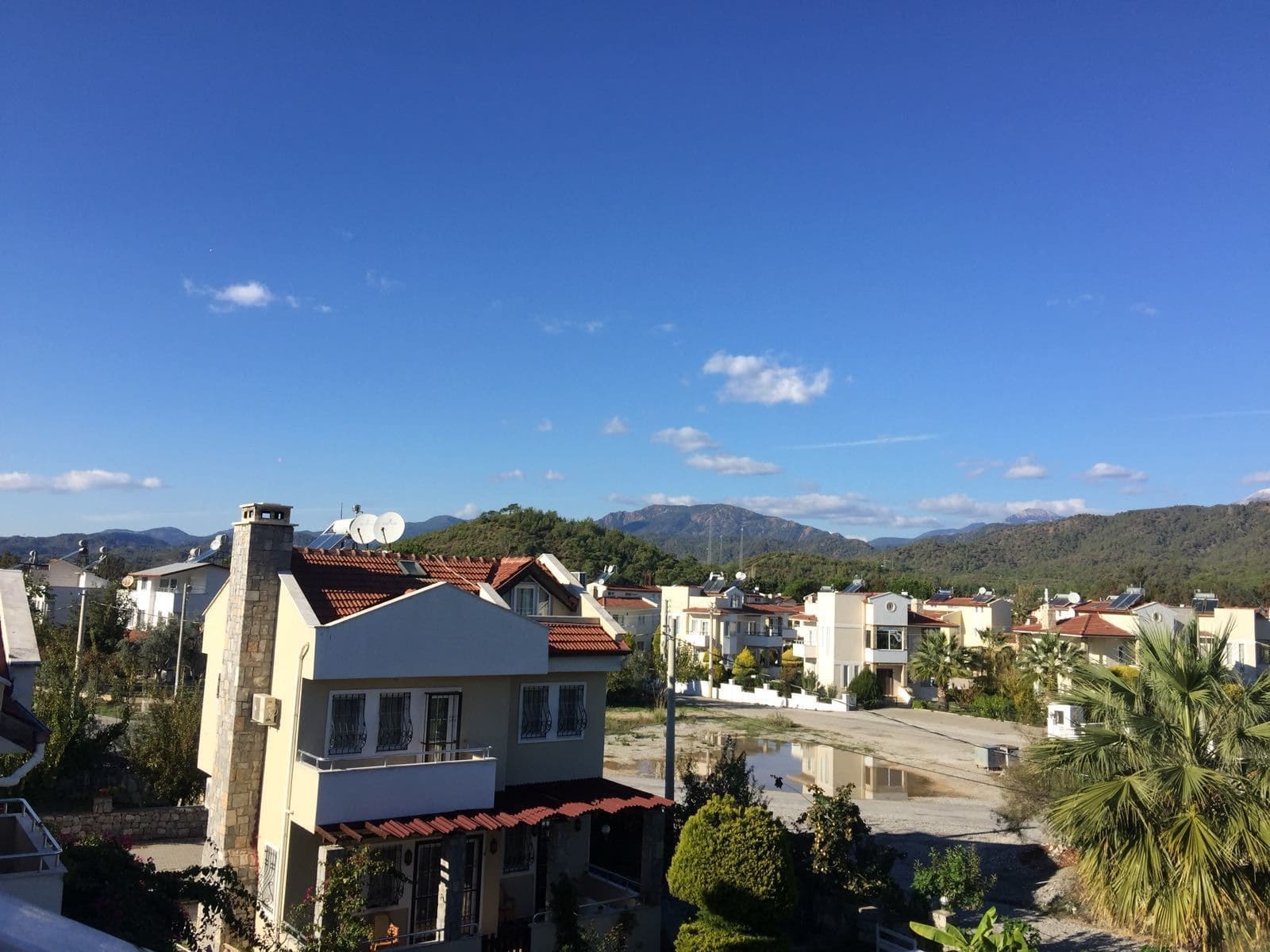 Yanar Villas