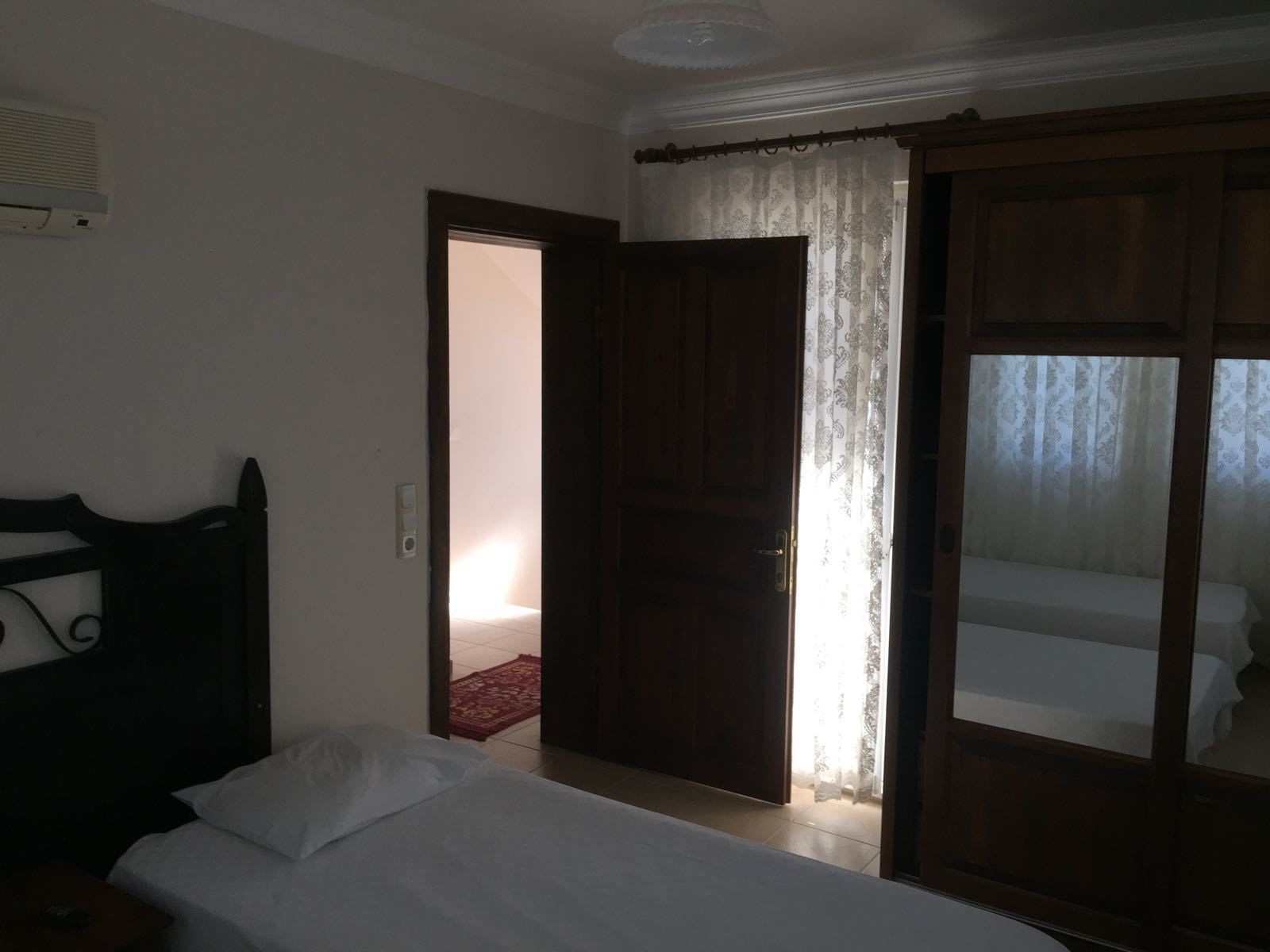 Yanar Villas