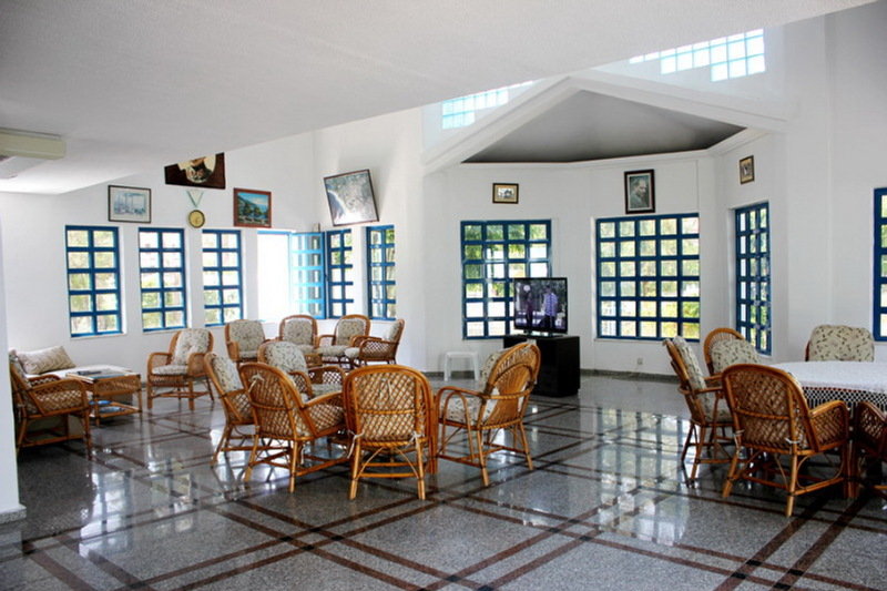 Aymes Hotel