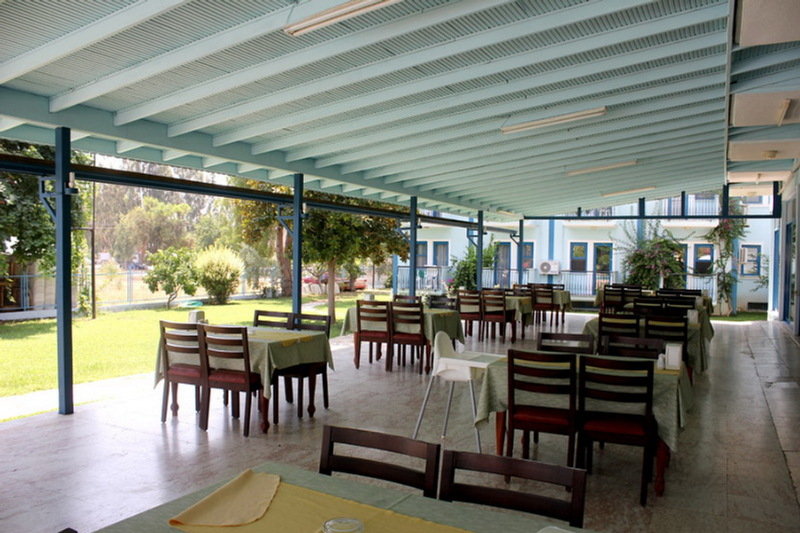 Aymes Hotel