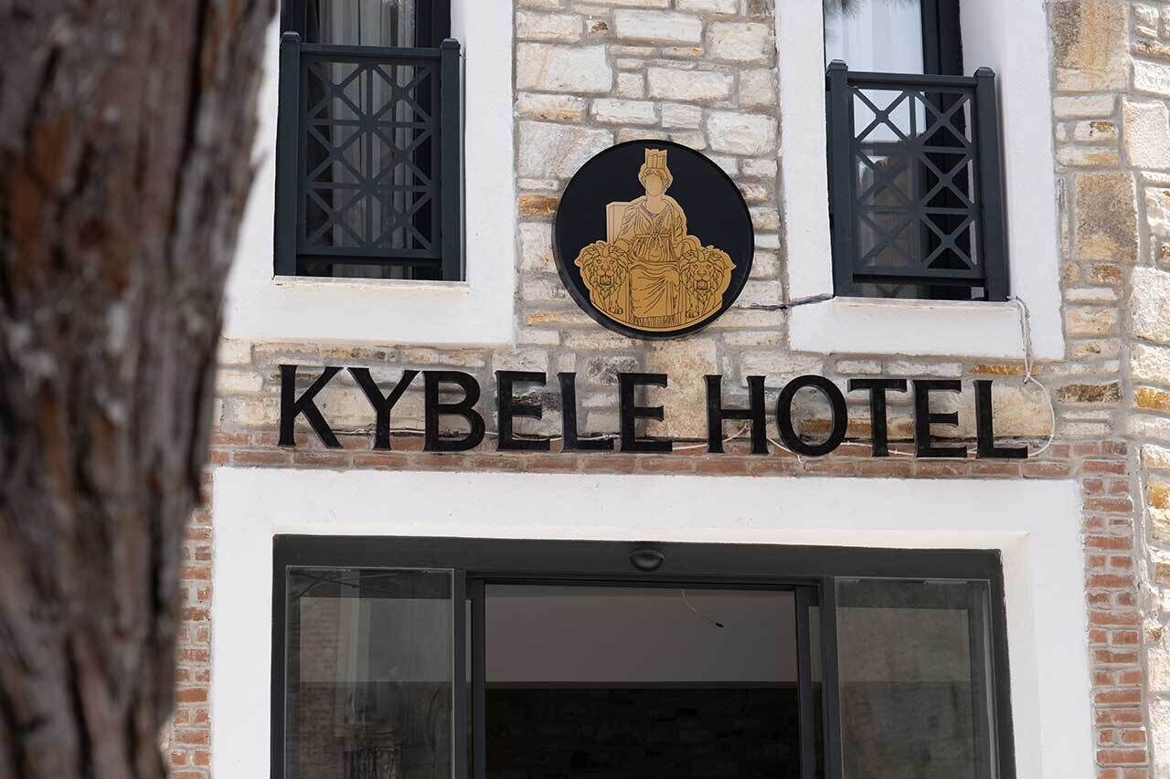 Foca Kybele Hotel