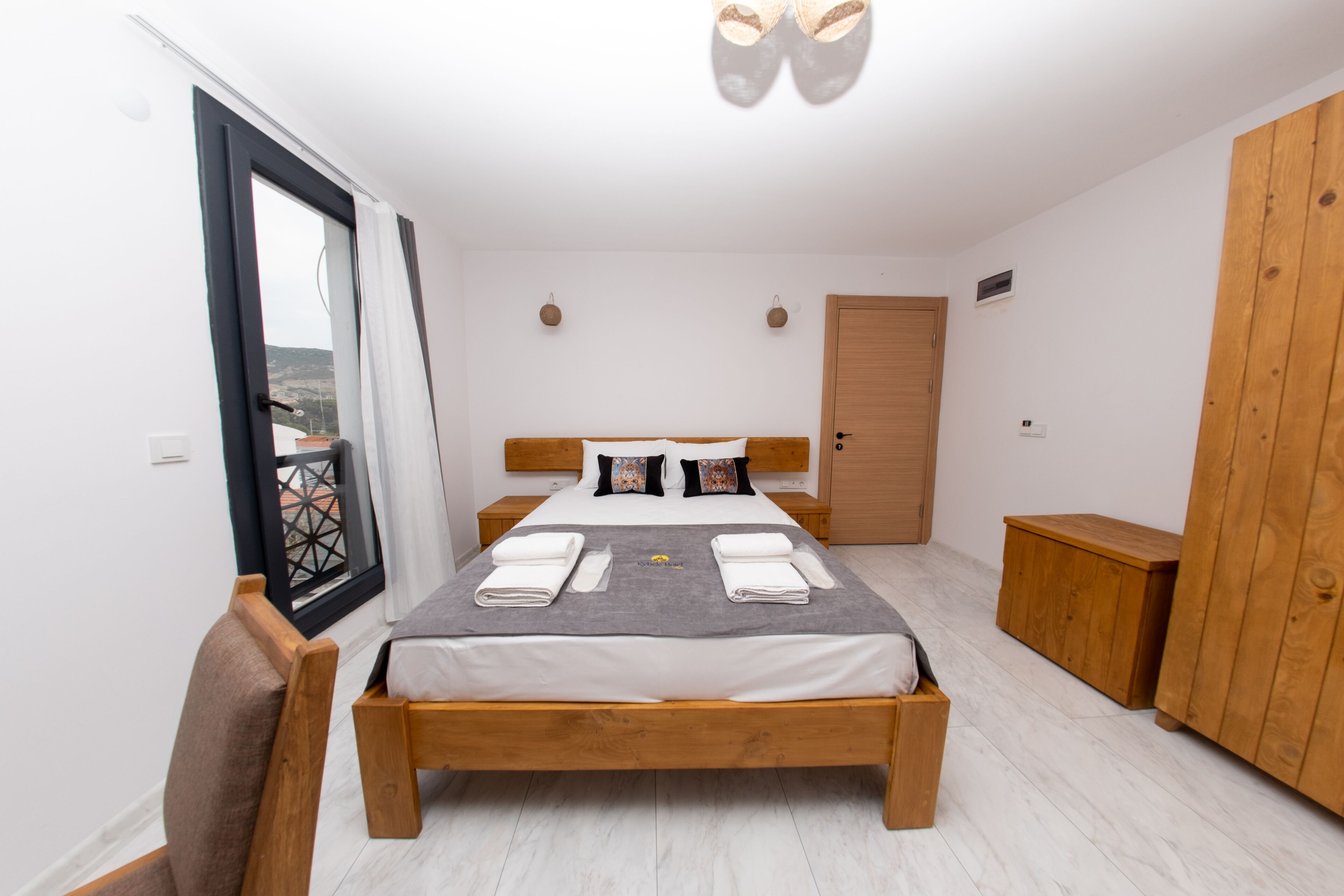 Foca Kybele Hotel