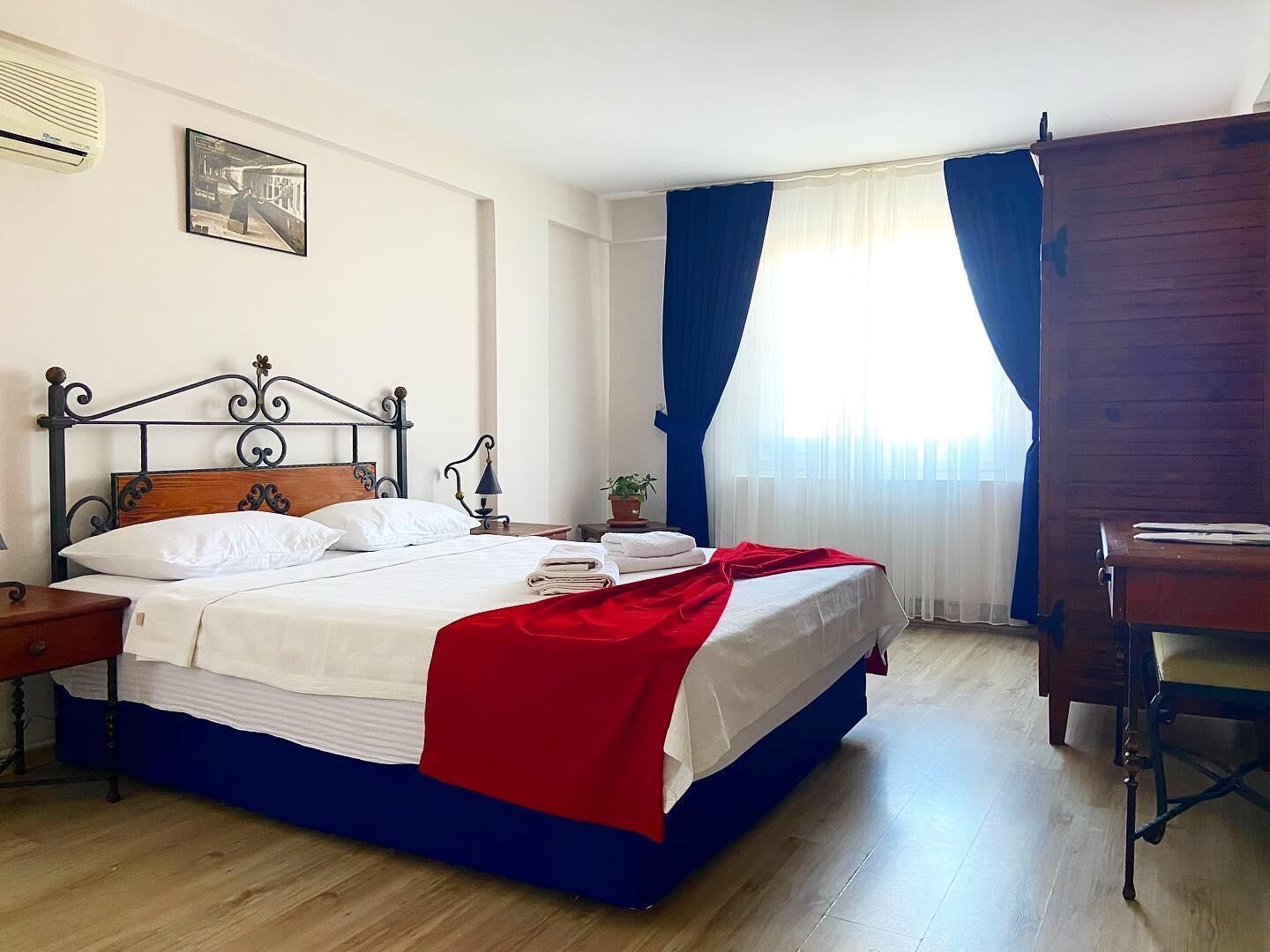 Naz Hotel