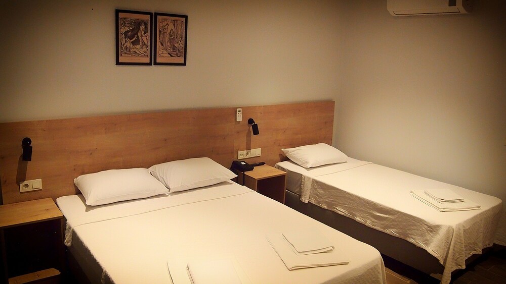 Porta Troya Hotel