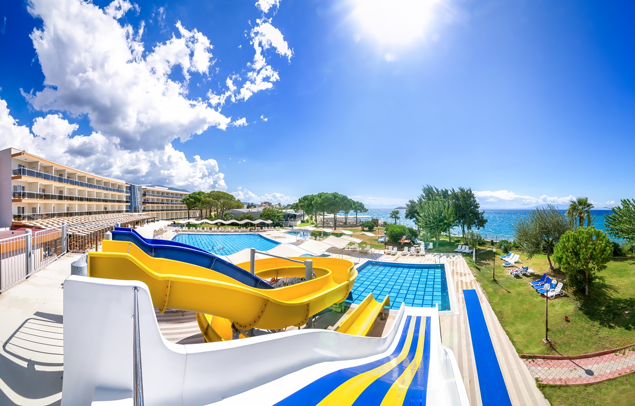 Royal Beach Club Hotel