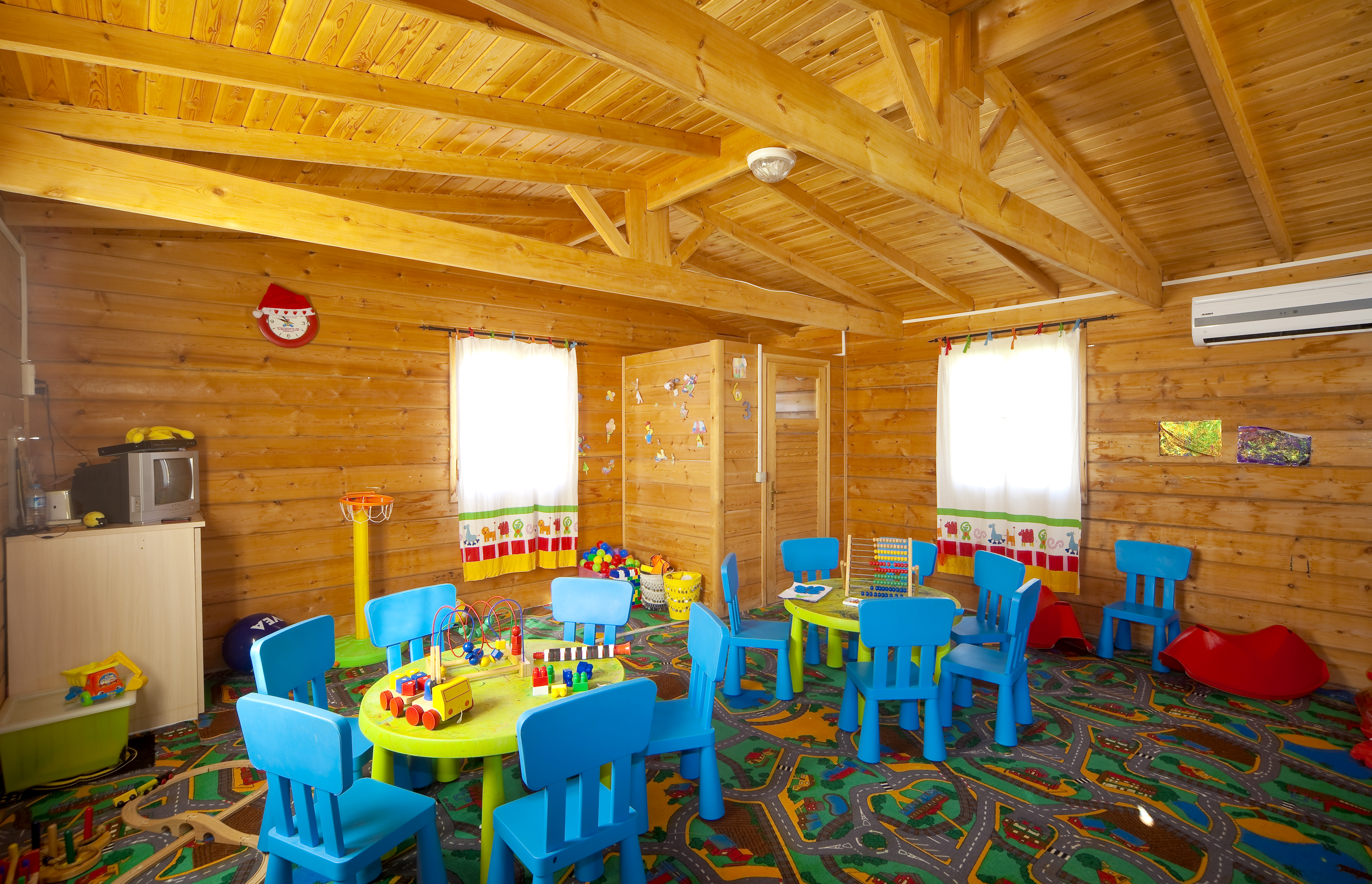 Royal Beach Club Hotel