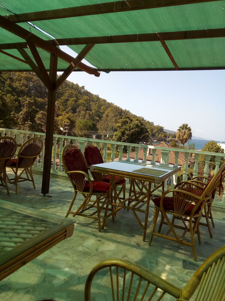 Ela Otel Hisarönü
