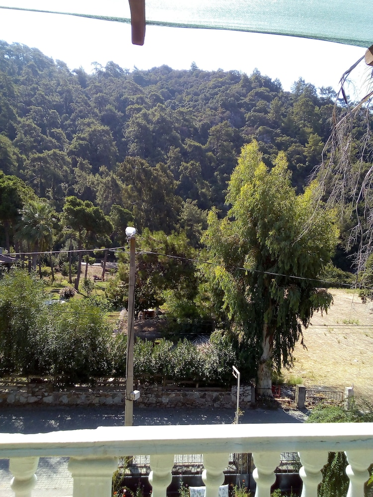 Ela Otel Hisarönü