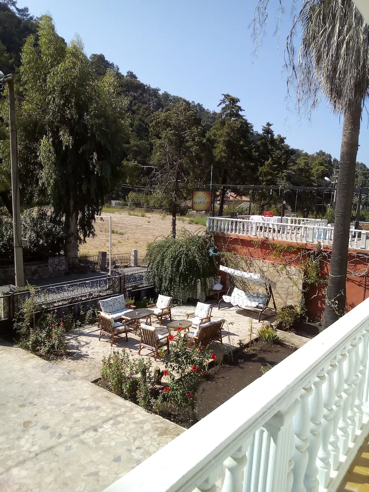 Ela Otel Hisarönü
