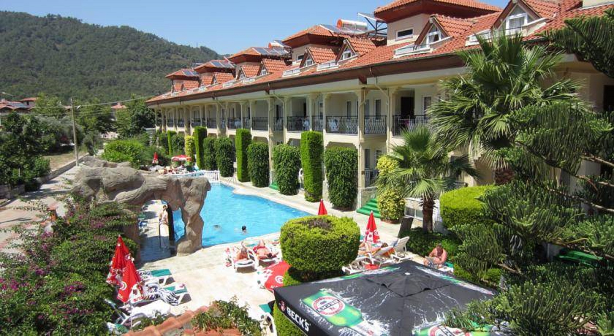 Senem Apartments