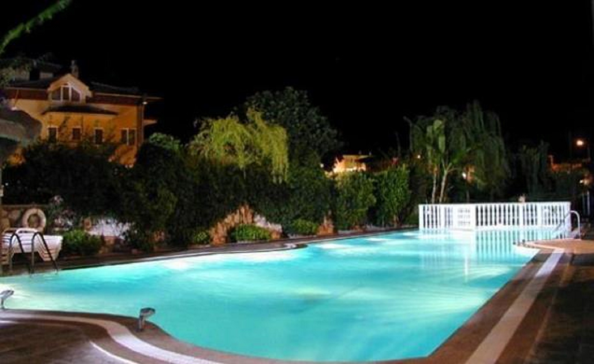 Senem Apartments